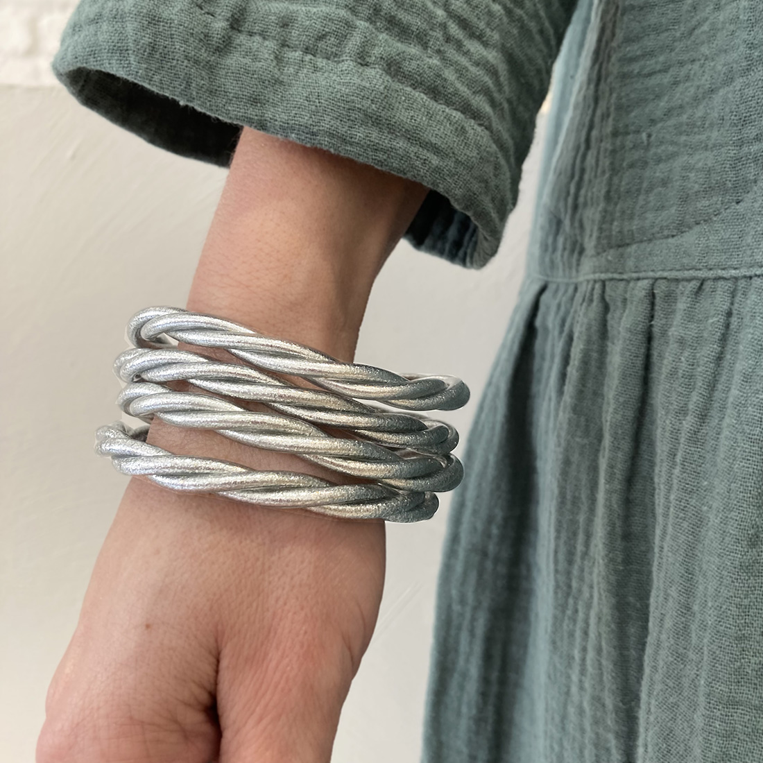 Bracelets torsadés argent brillant Baan a
