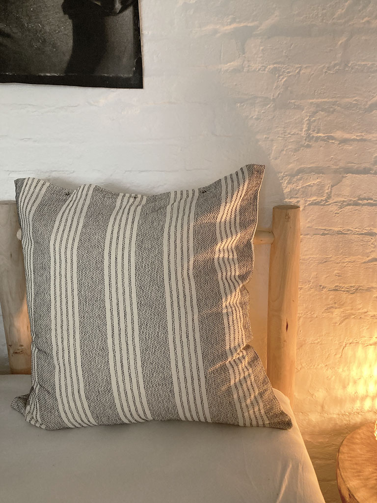 OLGA COTTON CUSHION – N°5 – 60x60cm
